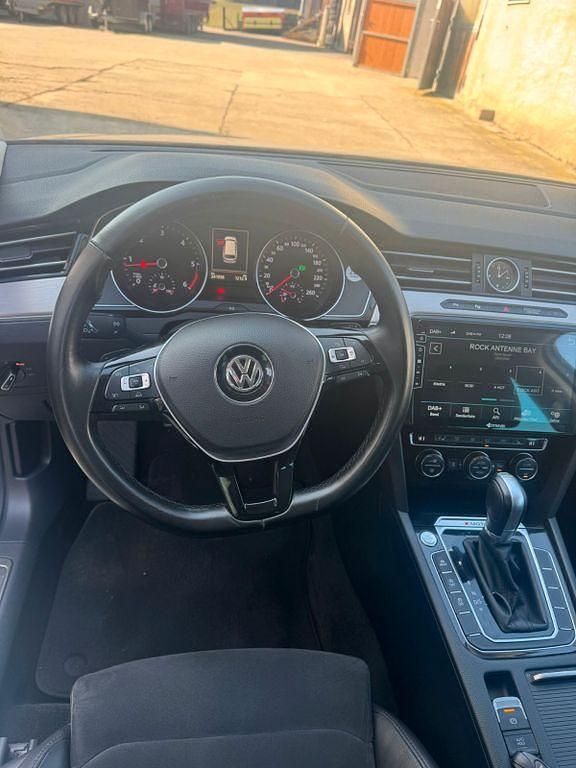 Gebraucht VW Passat Highline 190 PS (139 kW) 2015 Weiß Kombi