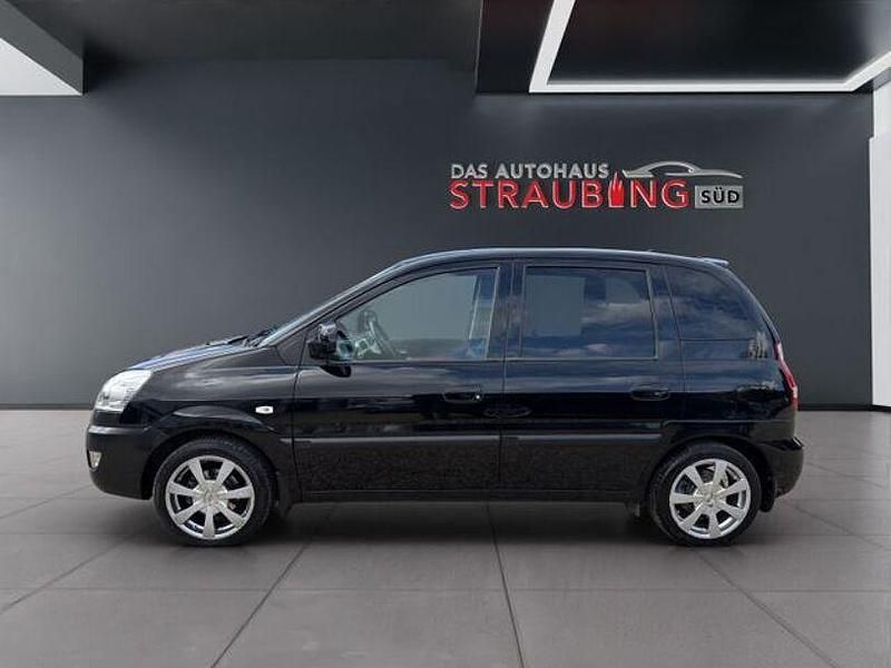 Gebraucht Hyundai Matrix Style 122 PS (89 kW) 2009 Schwarz Van / Kleinbus