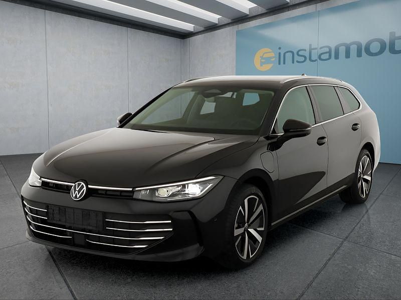 Schwarz Neu 2025 VW Passat Kombi | 45.949 € (Guter Preis) - Bild 1/4