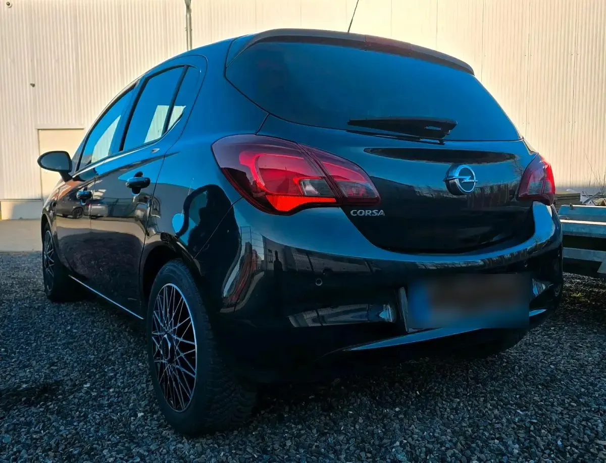Gebraucht Opel Corsa drive 90 PS (66 kW) 2016 Schwarz Kleinwagen