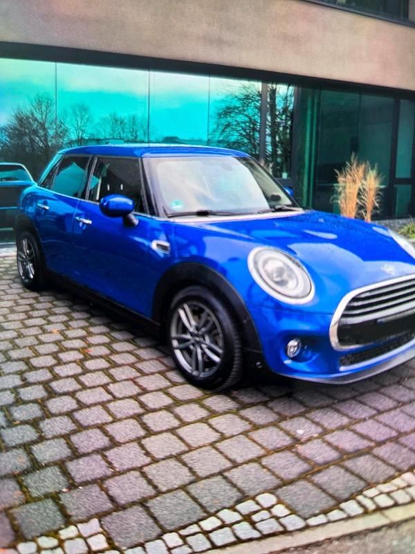 Gebraucht Mini Cooper 136 PS (100 kW) 2019 Blau Kleinwagen
