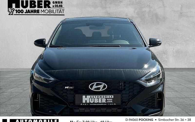 Neu Hyundai i30 N Line 140 PS (102 kW) 2025 Schwarz Limousine