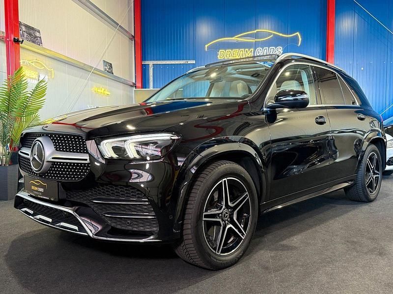 Obsidianschwarz Gebraucht 2024 Mercedes GLE300 AMG line SUV | 64.880 € (Fairer Preis) - Bild 1/4