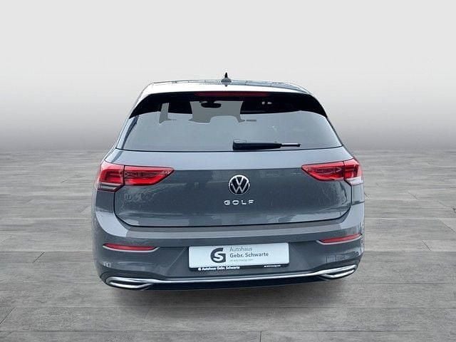 Gebraucht VW Golf VIII Active 150 PS (110 kW) 2022 Grau Limousine