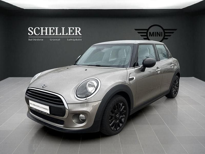 Gebraucht Mini ONE Pepper 102 PS (75 kW) 2019 Melting silver Kleinwagen