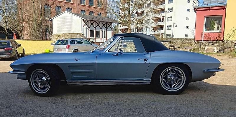 Gebraucht Chevrolet Corvette Stingray 300 PS (220 kW) 1963 Silber Cabrio