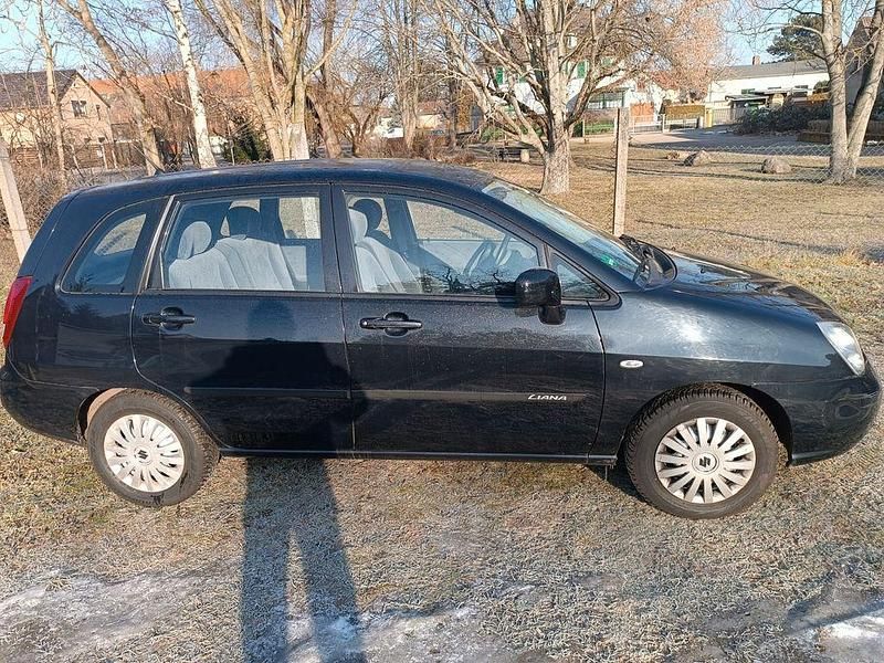 Gebraucht Suzuki Liana Comfort 106 PS (77 kW) 2003 Schwarz Van / Kleinbus