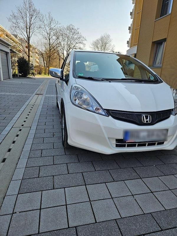 Gebraucht Honda Jazz 90 PS (66 kW) 2011 Weiß Kleinwagen