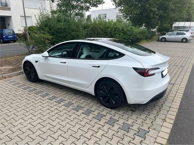 Gebraucht Tesla Model 3 289 kW (394 PS) 2023 Weiß Limousine