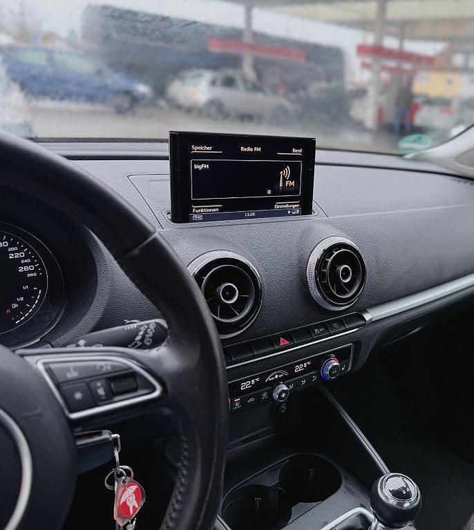 Gebraucht Audi A3 Ambiente 122 PS (89 kW) 2012 Grau Kleinwagen