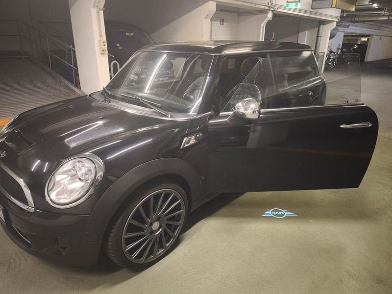 Schwarz Gebraucht 2008 Mini Cooper S Clubman Kombi | 6.500 € (Fairer Preis) - Bild 1/4