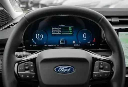 Używany Ford Puma Titanium 125 KM (91 kW) 2025 Szary SUV