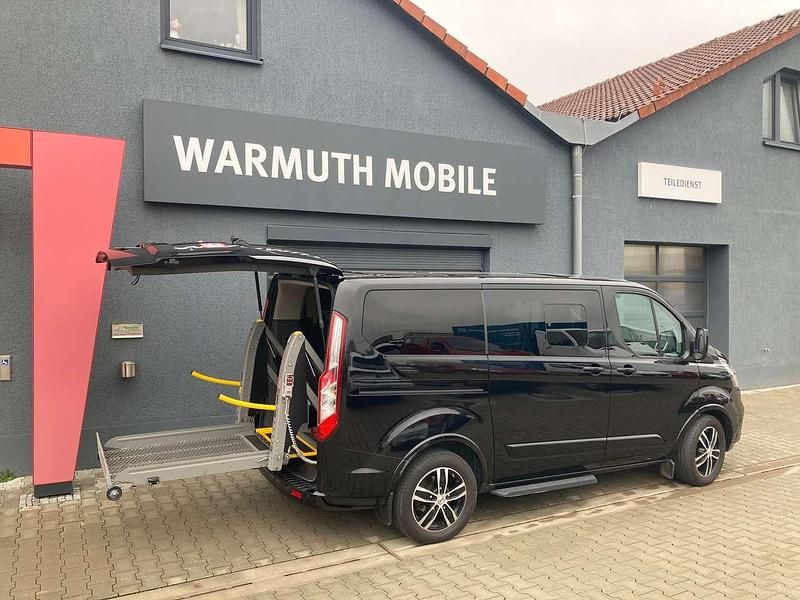 Iridiumschwarz metallic Gebraucht 2018 Ford Transit Custom Titanium Van / Kleinbus | 37.800 € - Bild 1/4