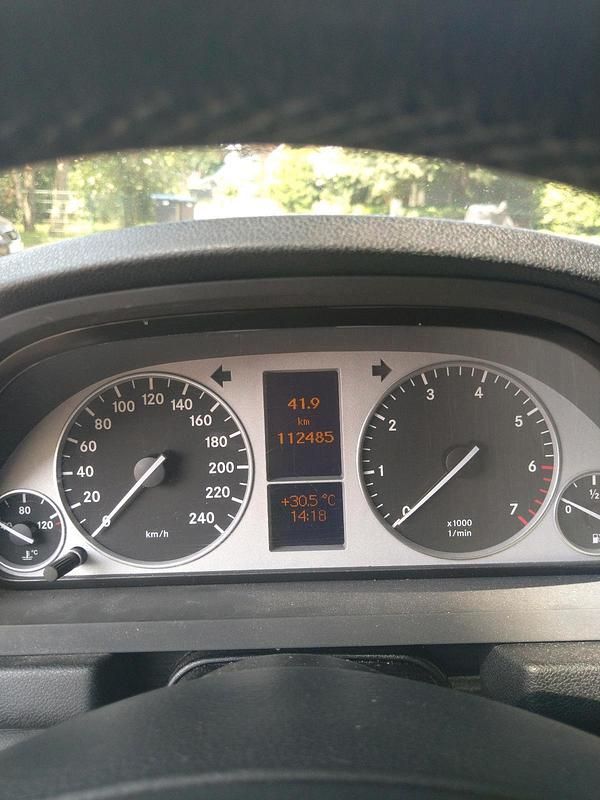 Gebraucht Mercedes B160 95 PS (69 kW) 2009 Grau Van / Kleinbus