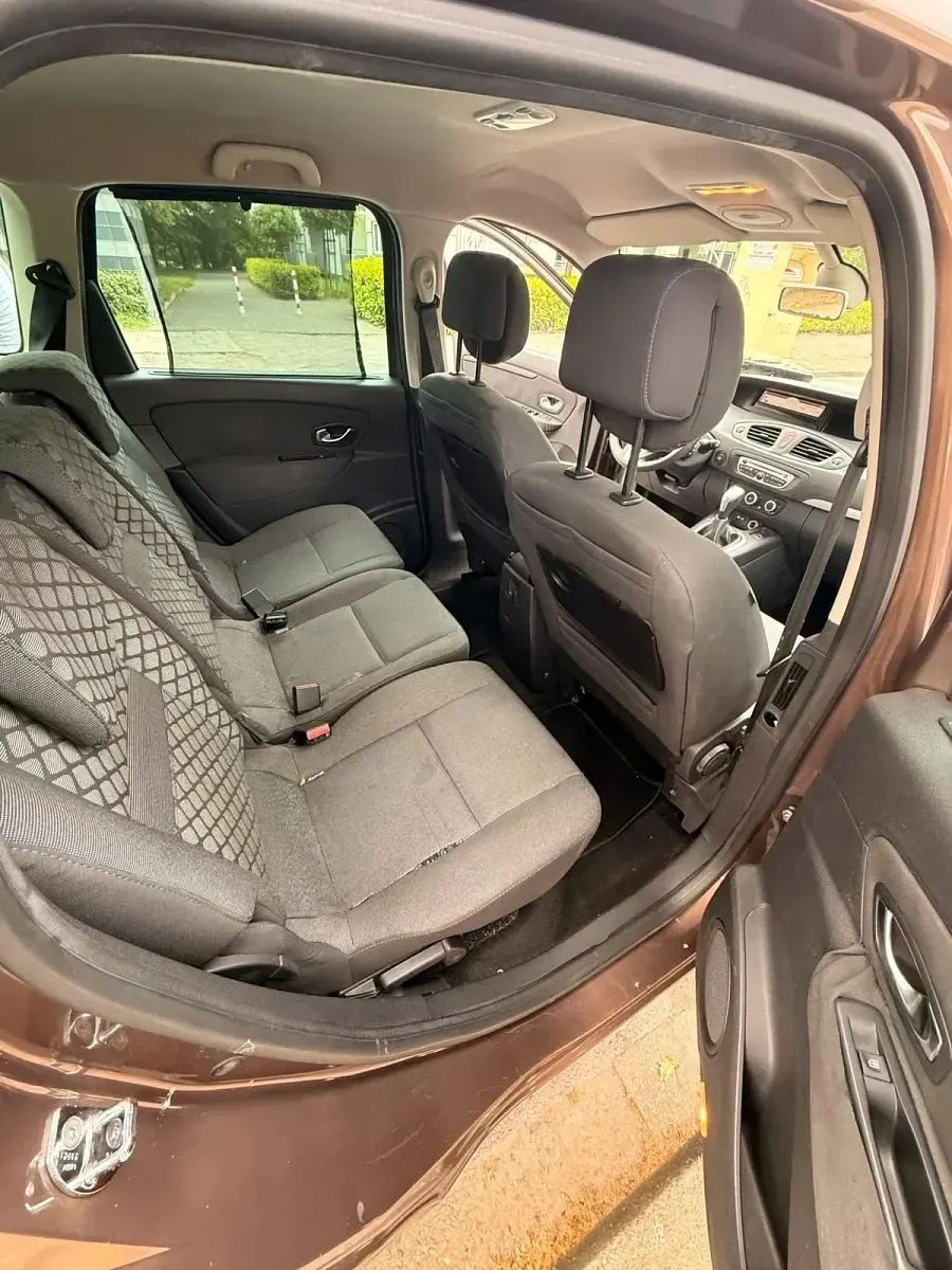 Gebraucht Renault Mégane III 120 PS (88 kW) 2010 Braun Limousine