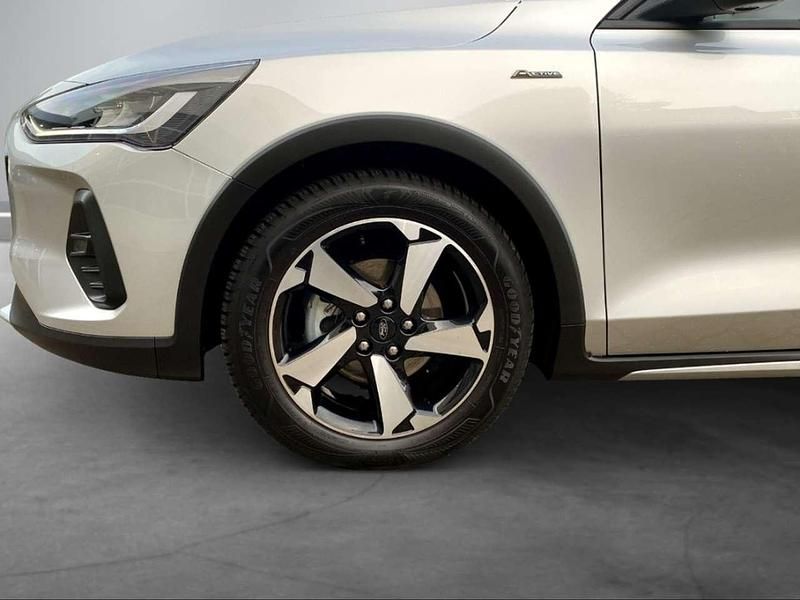 Second-hand Ford Focus Active 155 CP (114 kW) 2024 Argintiu Break