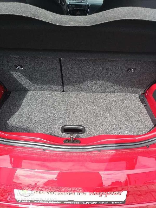 Gebraucht VW up! Basis 65 PS (47 kW) 2022 Tornadorot Kleinwagen