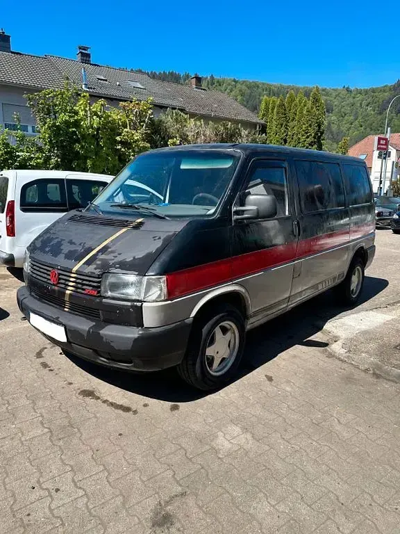 Usado VW Transporter 88 HP (64 kW) 2000 Preto Van