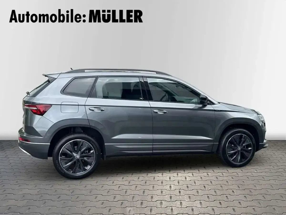 Neu Skoda Karoq SportLine 150 PS (110 kW) 2026 Grau SUV