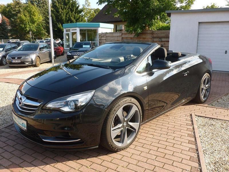 Schwarz Gebraucht 2016 Opel Cascada Edition Cabrio | 9.900 € (Fairer Preis) - Bild 1/4