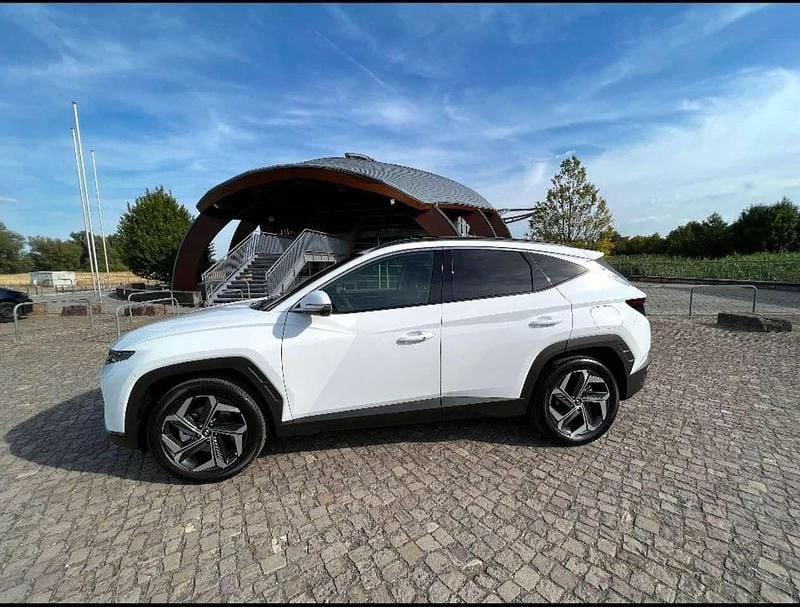 Weiß Gebraucht 2022 Hyundai Tucson SUV | 29.000 € (Fairer Preis) - Bild 1/4