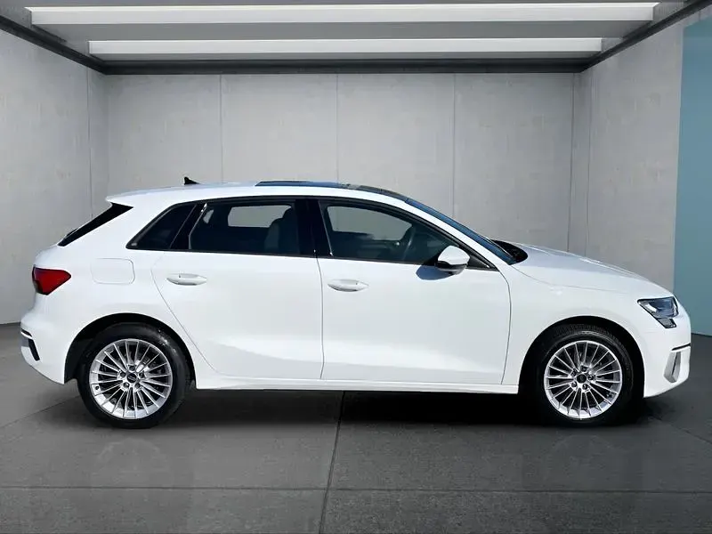 Gebraucht Audi A3 Sportback 150 PS (110 kW) 2022 Weiß Kleinwagen