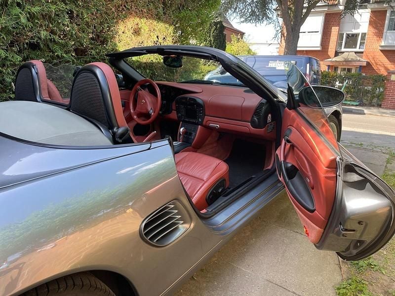 Grau Gebraucht 2003 Porsche Boxster Cabrio | 17.000 € (Guter Preis) - Bild 1/4
