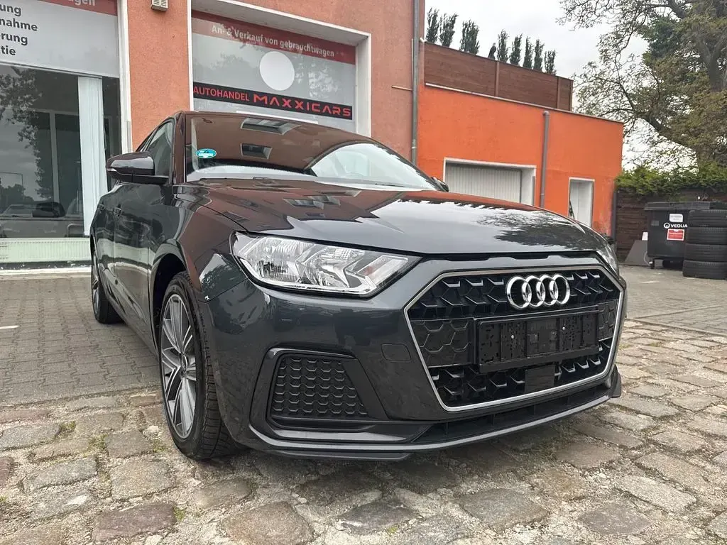 Usata Audi A1 Sportback Advanced 95 CV (69 kW) 2023 Grigio Utilitaria