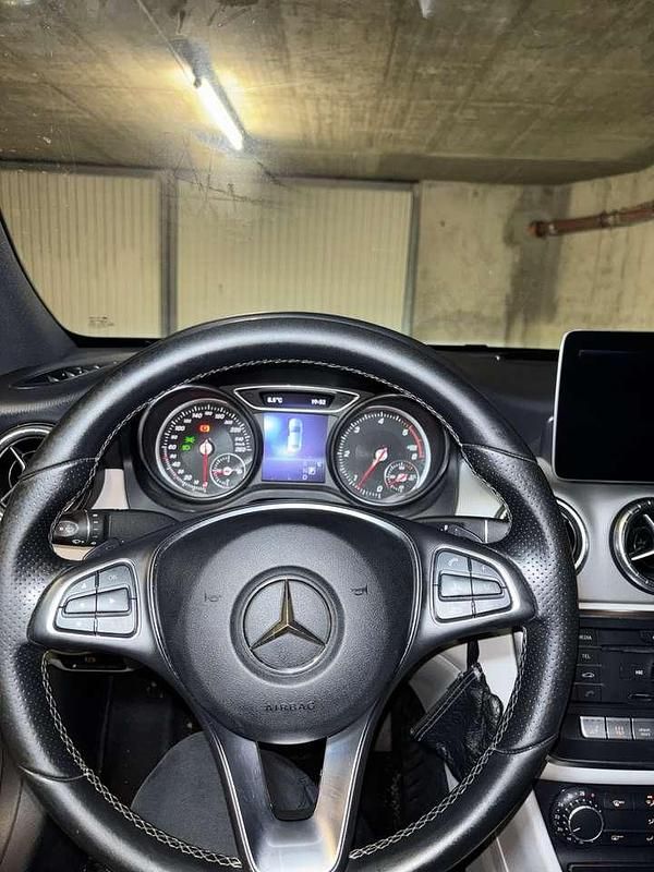 Gebraucht Mercedes CLA220 177 PS (130 kW) 2017 Limousine