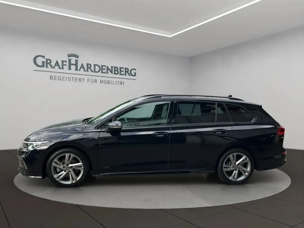 Gebraucht VW Golf VIII R-line 150 PS (110 kW) 2021 Schwarz Kombi