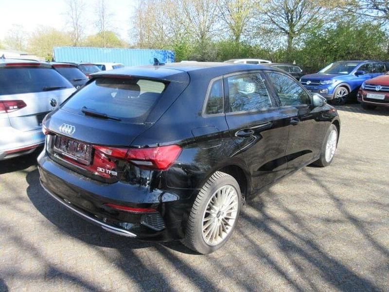 Gebraucht Audi A3 Advanced Plus 110 PS (80 kW) 2023 Schwarz Limousine
