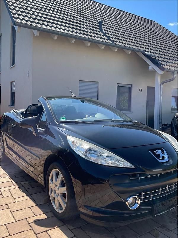 Schwarz Gebraucht 2007 Peugeot 207 CC Cabrio | 3.909 € (Etwas zu teuer) - Bild 1/4