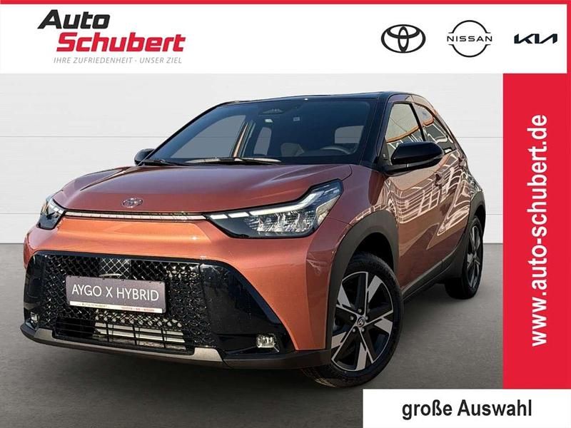 Neu Toyota Aygo X 116 PS (85 kW) 2026 Bronze SUV