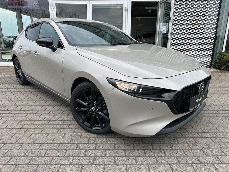 Nowe Mazda 3 Nagisa 140 KM (102 kW) 2026 Beżowy Sedan/Limuzyna