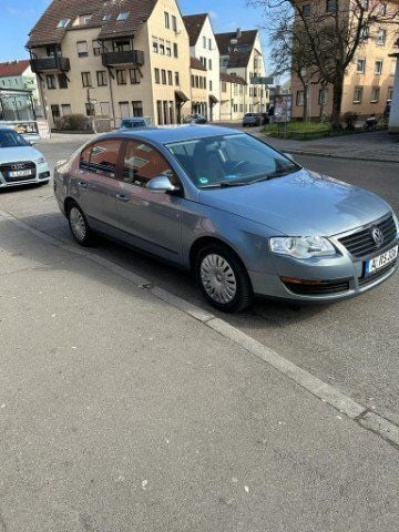 Grau metallic Gebraucht 2009 VW Passat Limousine | 6.500 € (Teuer) - Bild 1/4