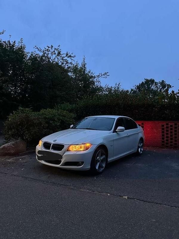 Gebraucht BMW 316 116 PS (85 kW) 2011 Limousine