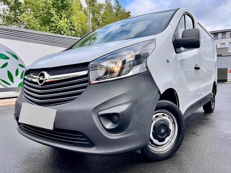 Weiß Gebraucht 2016 Opel Vivaro Van | 3.990 € (Superpreis) - Bild 1/4