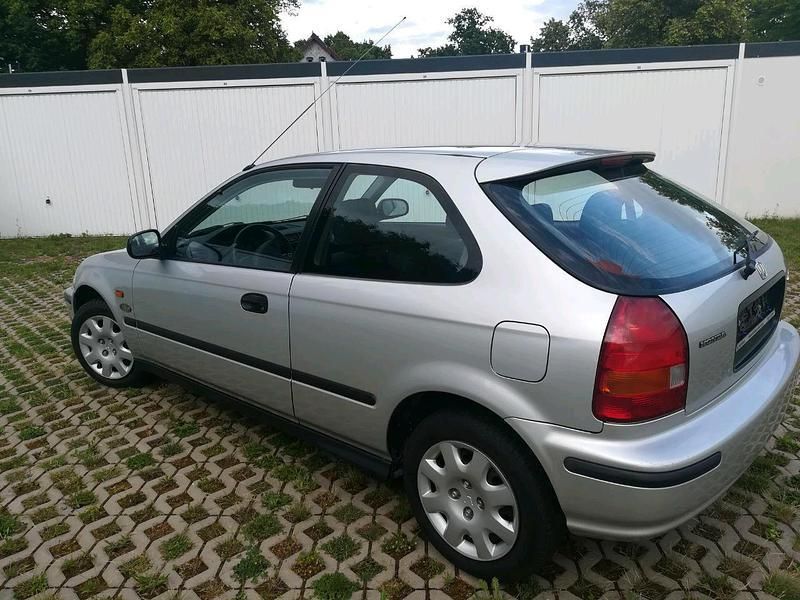 Silber Gebraucht 1998 Honda Civic | 4.900 € (Teuer) - Bild 1/4