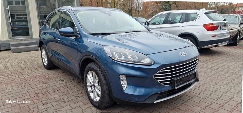 Blau Gebraucht 2022 Ford Kuga Titanium SUV | 15.999 € - Bild 1/4