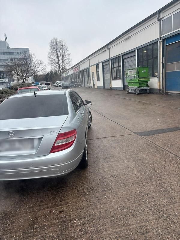 Gebraucht Mercedes C220 170 PS (125 kW) 2011 Silber Limousine