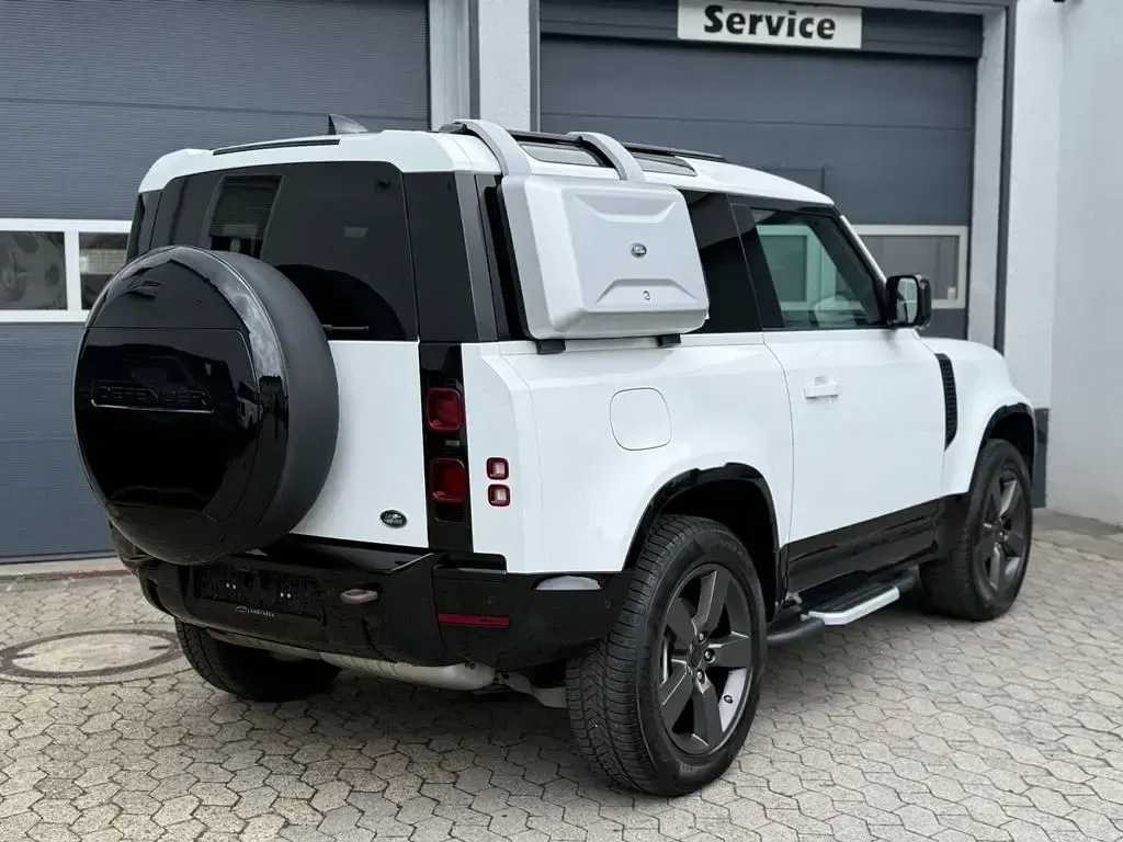 Gebraucht Land Rover Defender SE Dynamic 249 PS (183 kW) 2021 Weiß SUV