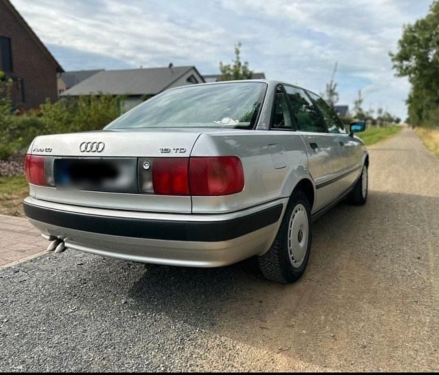 Gebraucht Audi 80 75 PS (55 kW) 1992 Silber Limousine