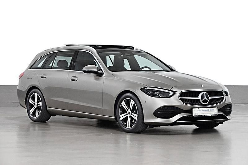 Silber Gebraucht 2023 Mercedes C180 Avantgarde Limousine | 26.990 € (Guter Preis) - Bild 1/4