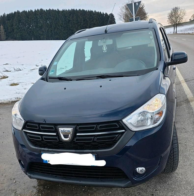 Gebraucht Dacia Lodgy 116 PS (85 kW) 2018 Grün Van / Kleinbus