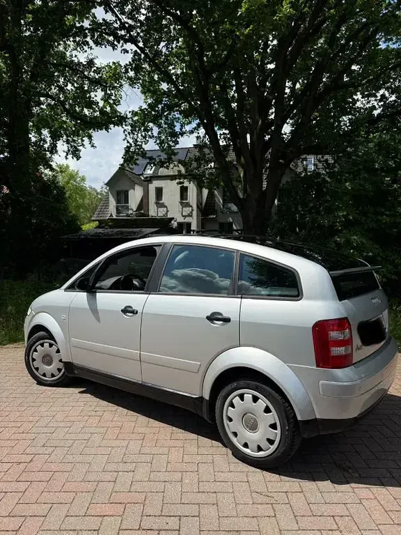 Gebraucht Audi A2 75 PS (55 kW) 2003 Silber Kleinwagen