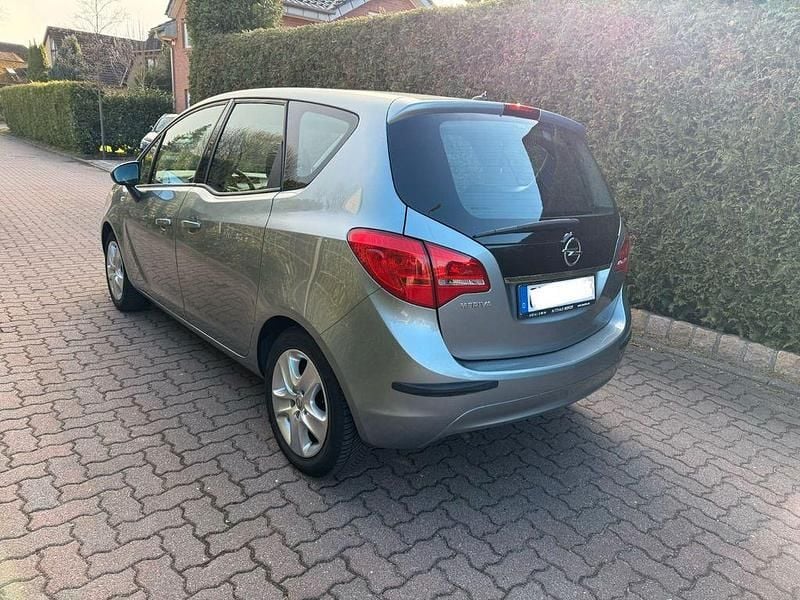 Gebraucht Opel Meriva 101 PS (74 kW) 2012 Grau Van / Kleinbus