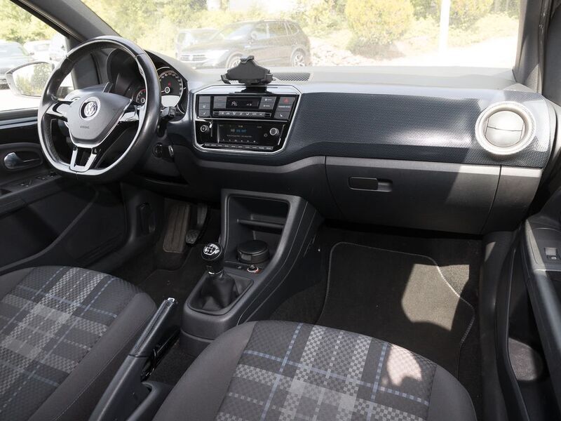 Gebraucht VW up! CLUB 60 PS (44 kW) 2016 Black pearl Kleinwagen