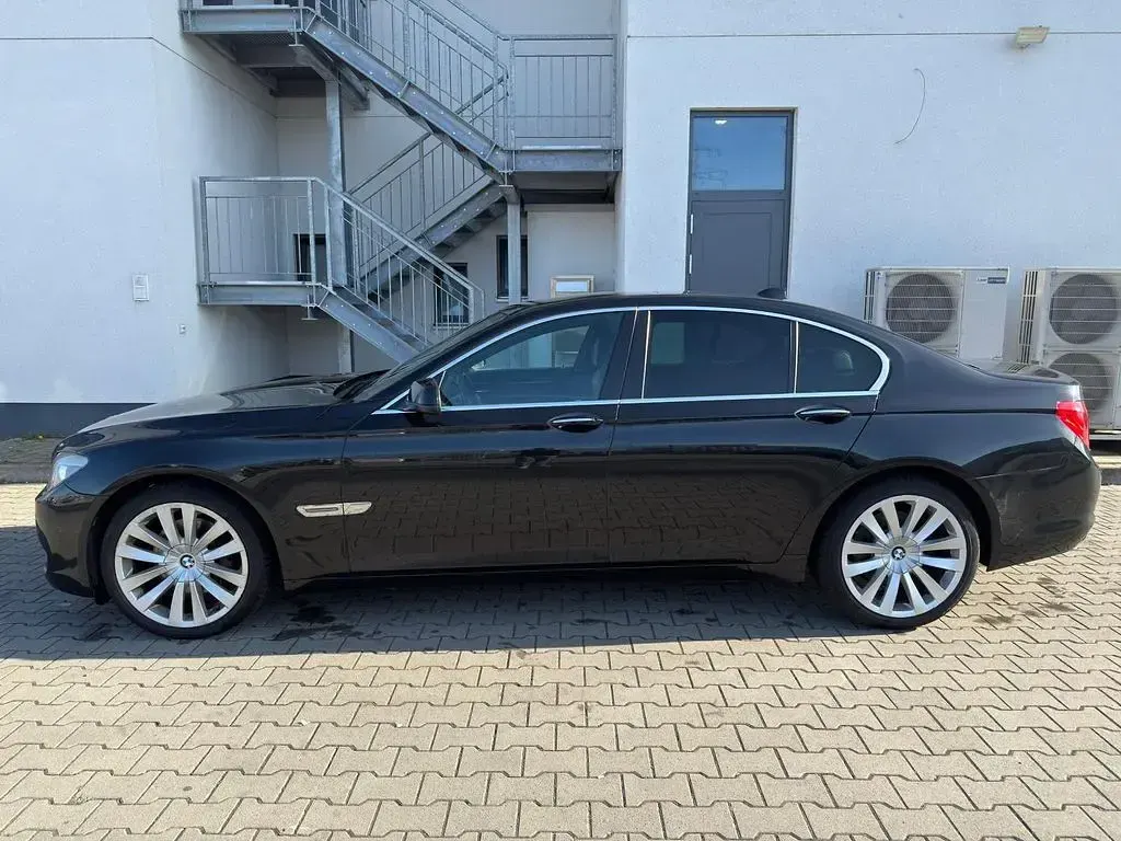 Gebraucht BMW 730 245 PS (180 kW) 2012 Schwarz Limousine