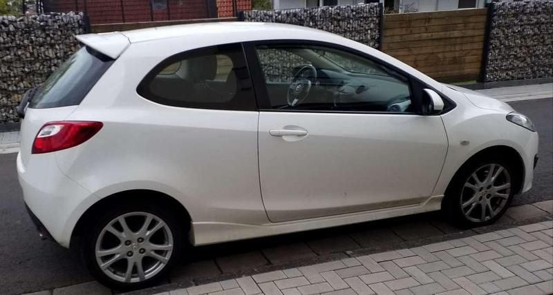 Gebraucht 2010 Mazda 2 Dynamic Limousine | 2.800 € (Guter Preis) - Bild 1/3