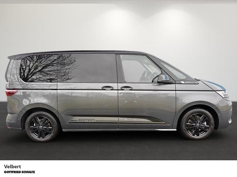 Second-hand VW Multivan Life 150 CP (110 kW) 2025 Negru Monovolum